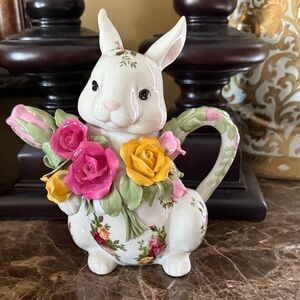 Royal Albert Old Country Roses Porcelain Bunny Rabbit Teapot